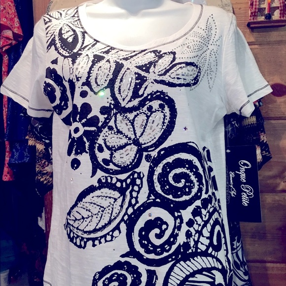 🆕Gorgeous NWT black n white sparkle shirt - Picture 9 of 14
